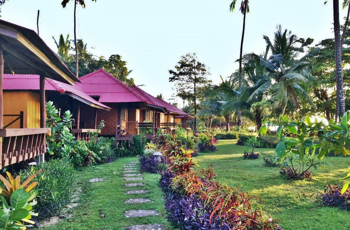 Libong Relax Beach Resort Транг Экстерьер фото