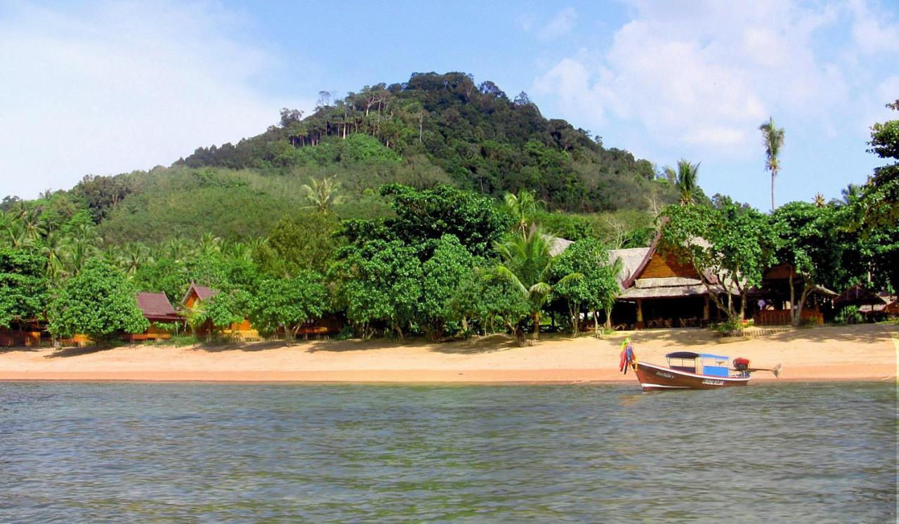 Libong Relax Beach Resort Транг Экстерьер фото